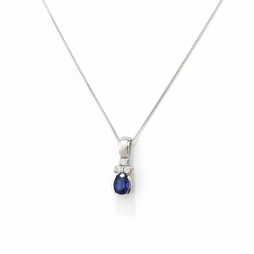 18k White Gold Pendant with White and Blue Sapphire