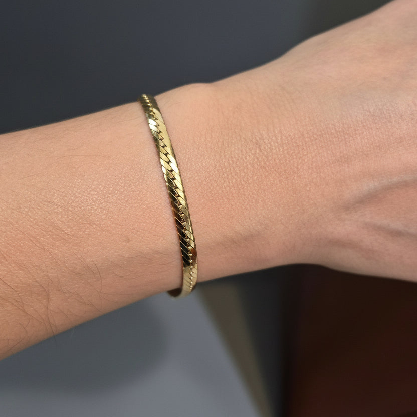 18k Yellow Gold Flat Curb Bracelet, 7.83gr