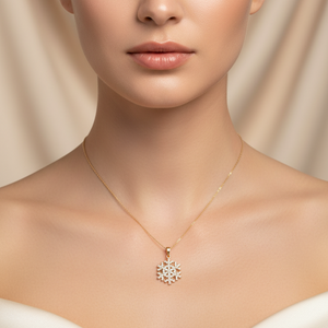 18k Yellow Gold Snow Flake Pendant with Cubic