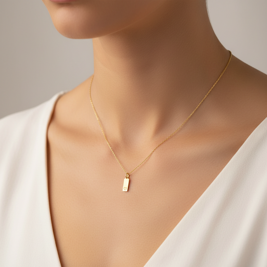 18K Yellow Gold Engraved Heart Bar Pendant Necklace