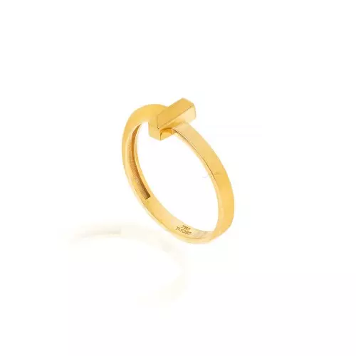 Yellow Gold T style Ring 18k, 1.95gr size 7