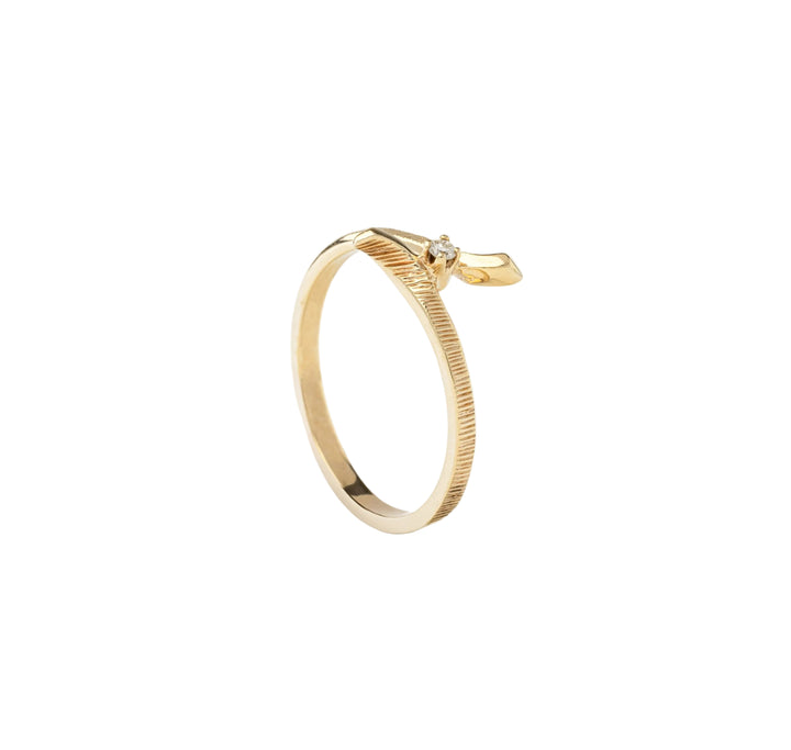 10K Yellow Gold Ring with Diamond in the middle TDW: 0.01ct