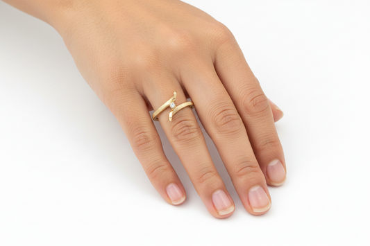 Yellow Gold Ring with Diamond in the middle, TDW: 0.01ct, 10k, size 6 1/2