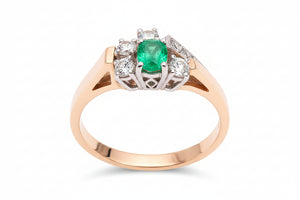 Yellow Gold Cocktail Emerald and Diamond Ring.  E: Round Shape 0.15ct D: 7, 14k,  Round Diamonds TDW: 0.17ct SI GH