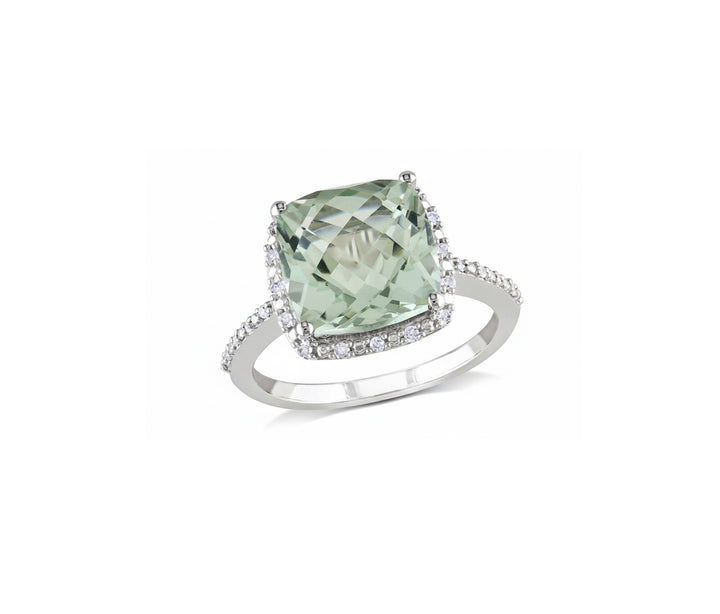 14K White Gold Green Quarts and Diamond Ring. Q:5.78ct TDW: 0.20ct