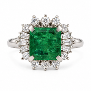 900 Platinum Vintage Emerald-Cut Emerald Diamond Halo Cluster Ring