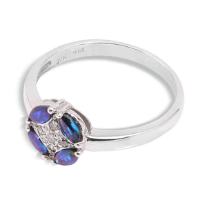 White Gold Round Setting with Sapphires and Diamonds. 10k, S: 0.60ct, TDW: 0.05ct