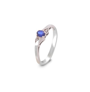 10K White Gold Thin Sapphire and Diamond Ring. S:0.25ct TDW: 0.02ct