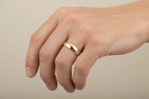 18K Yellow Gold Half Dom Simple Band 4.2mm 4.3 gr