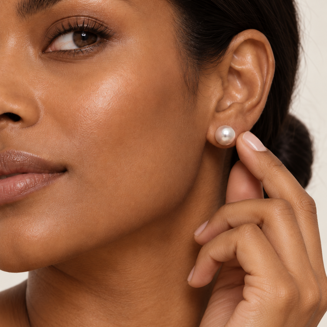 14K Yellow Gold Pearl Stud Earrings