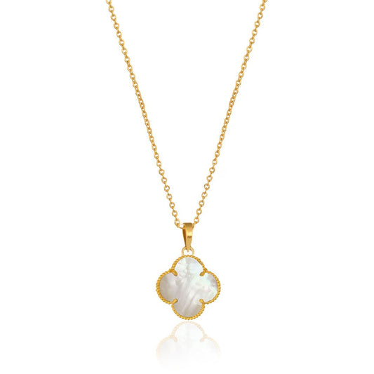 Yellow Gold Clover Pendent set with Mother of Pearl, 18k
