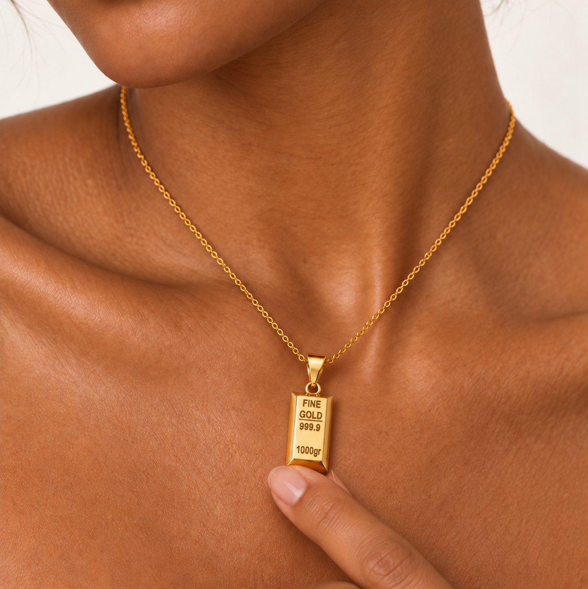 18K Yellow Gold Bar Style Pendant Necklace