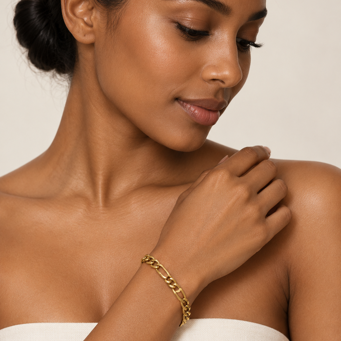 18K Yellow Gold Figaro Chain Bracelet