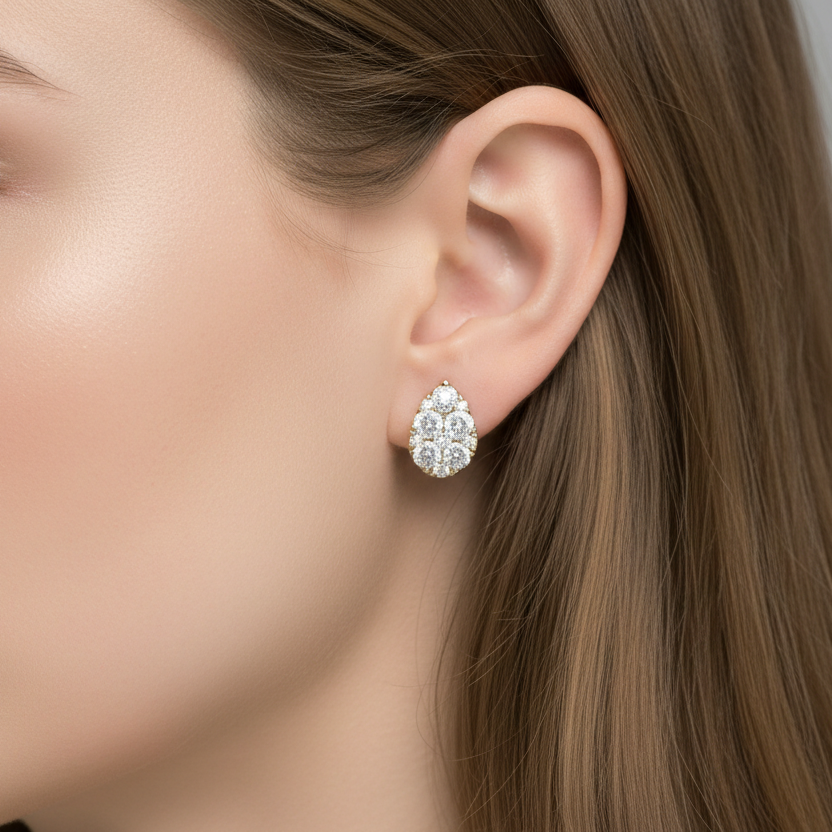 IGI Certified Yellow Gold Pear-Shaped Diamond Cluster Stud Earrings 18k