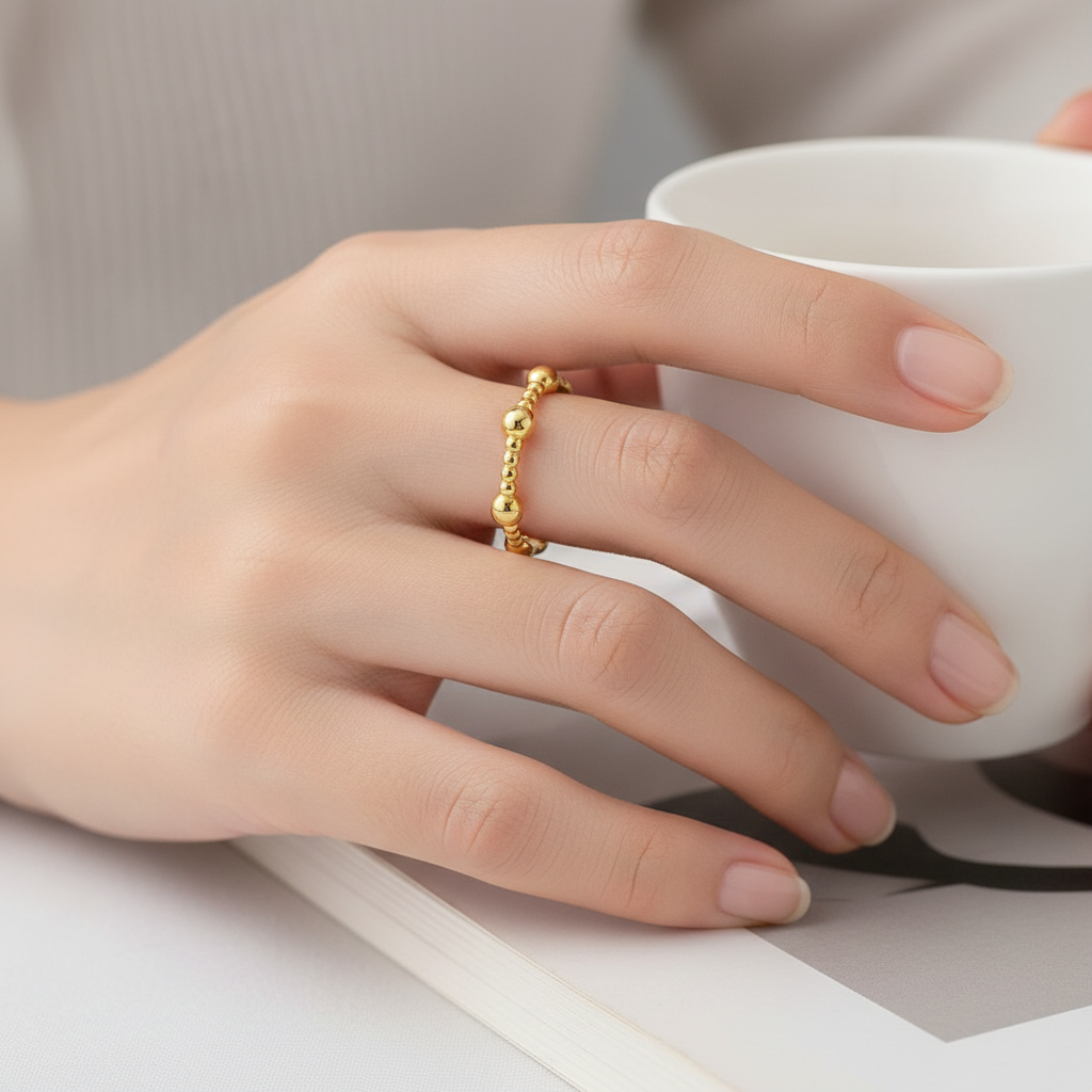 18K Yellow Gold Ring with small Balls