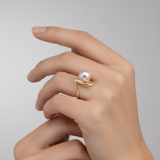 Yellow Gold wave style Ring with One Freshwater Pearl, 18k