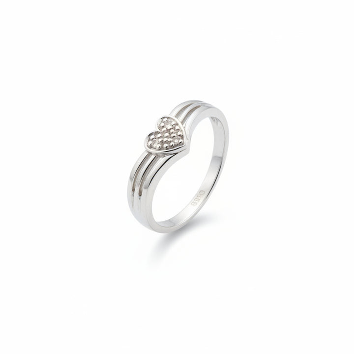 10k White Gold Diamond Heart Cluster Ring