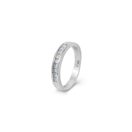 White Gold Band with 9 Princess cut diamonds TDW: 0.27 SI HI 14k 2.75gr