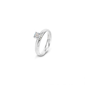 White gold Ring with one Round shape diamond 0.33ct in center  SI2 GH 14k