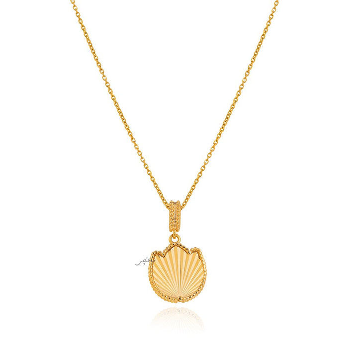 18K Yellow Gold Diamond Flower Pendant