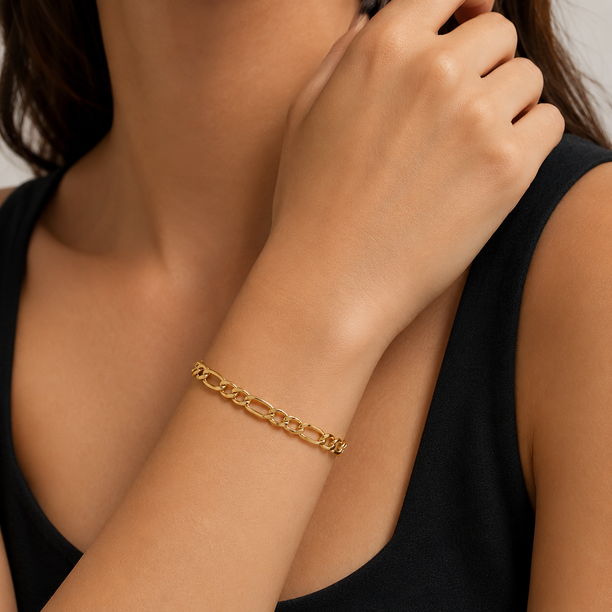14K Yellow Gold Figaro Style Bracelet 7"