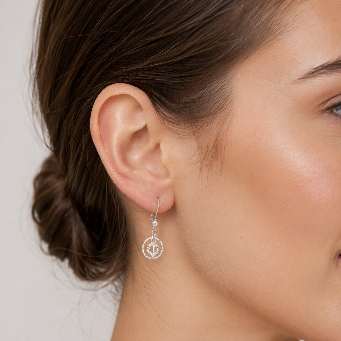 18K White Gold Textured Circle Dangle Earrings
