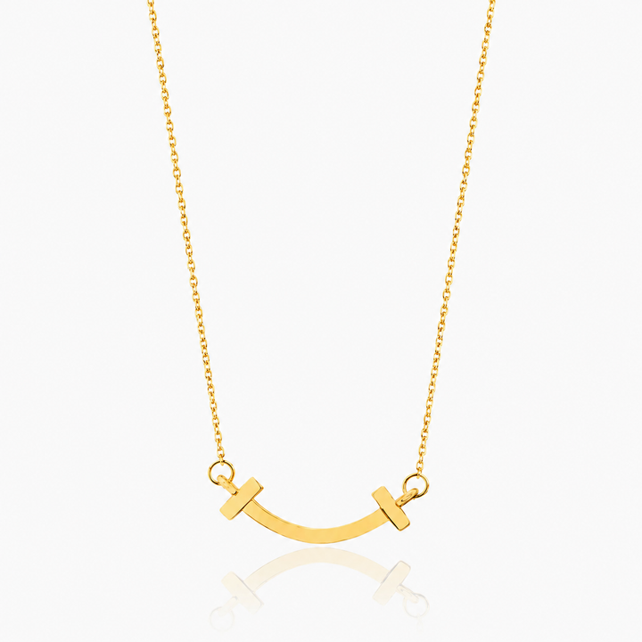 18K Yellow Gold Curved Smile Pendant Necklace