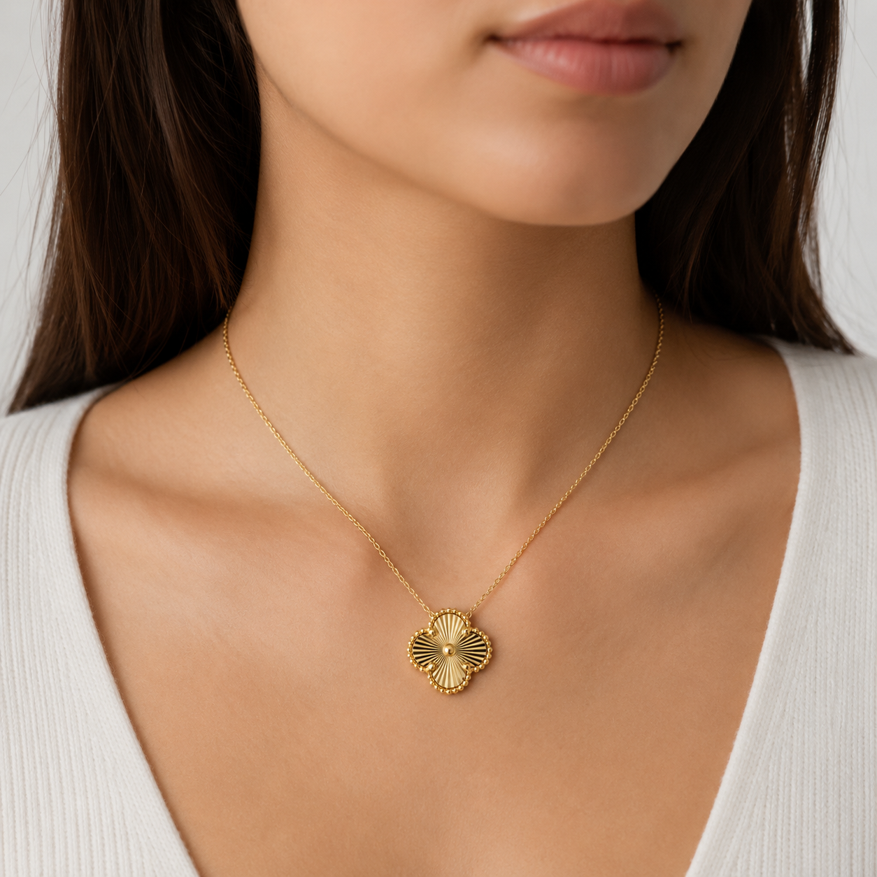 18k Yellow Gold Sunburst Clover Station Necklace