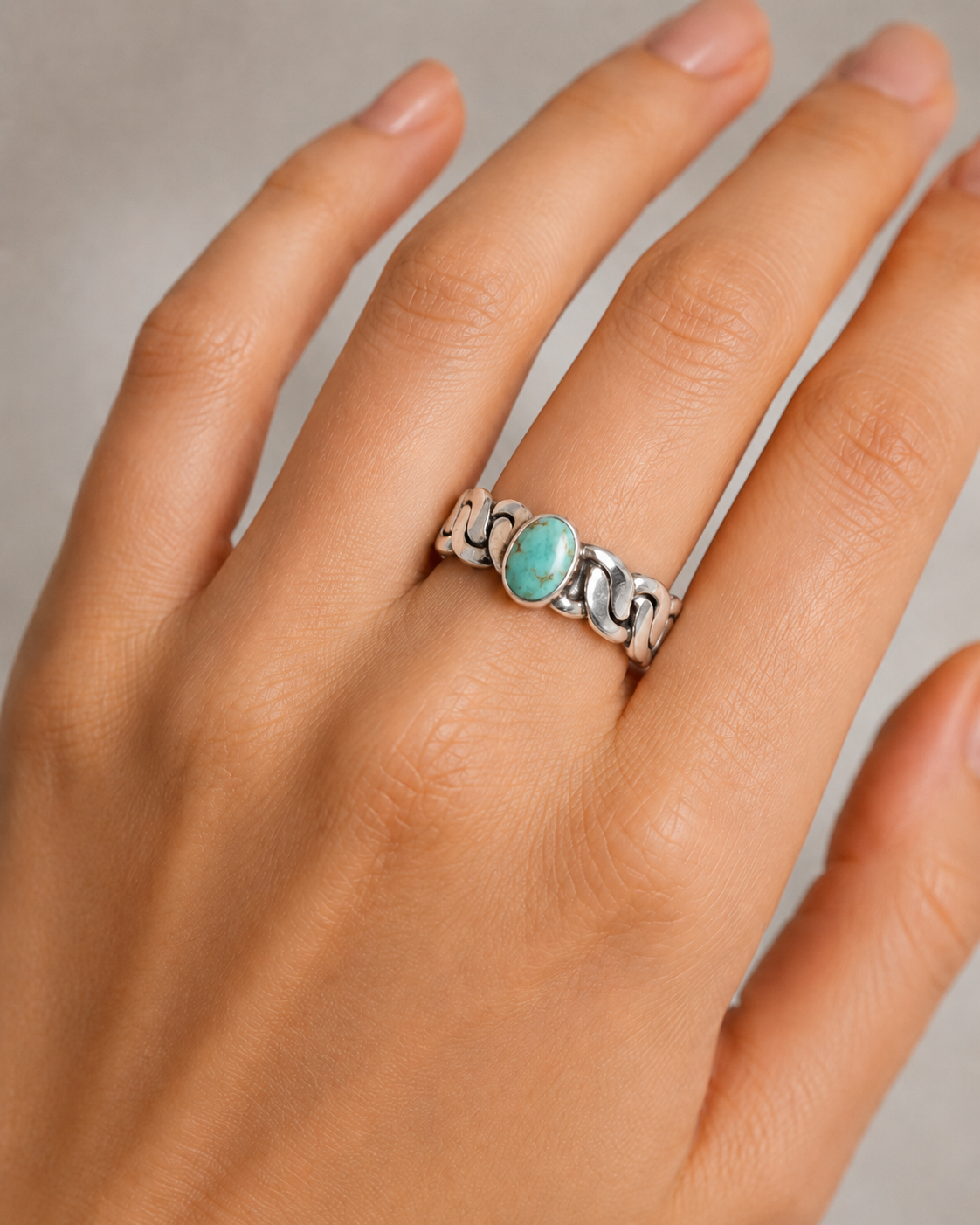 925 Sterling Silver Oval Turquoise Cuban-Link Ring