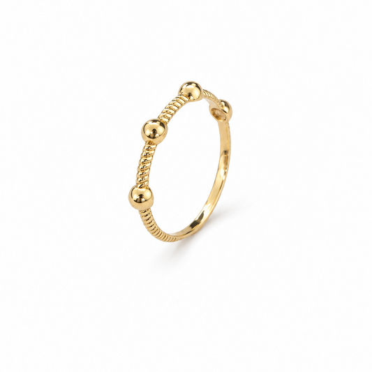 18k Yellow Gold Ring with Four Balls on setting