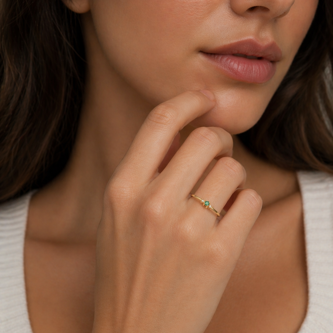 10K Yellow Gold Round Cut Emerald and Diamond Ring