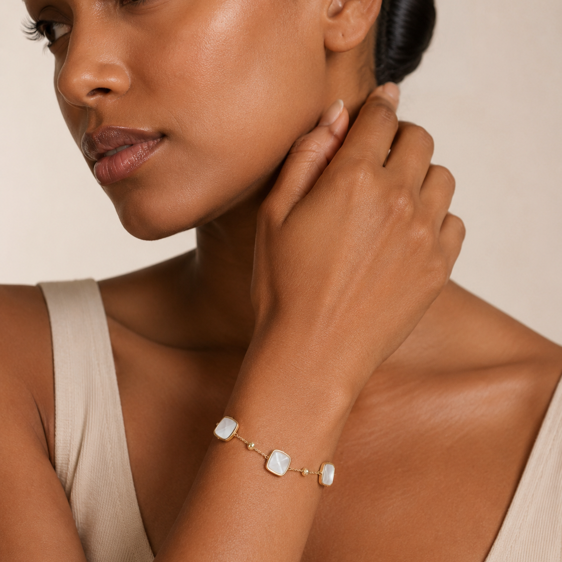 14K Yellow Gold Mother of Pearl Station Bracelet