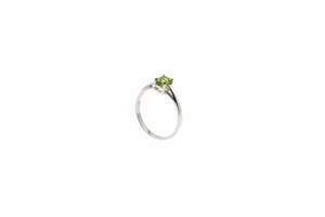 White Gold Ring with Oval Peridot 14k