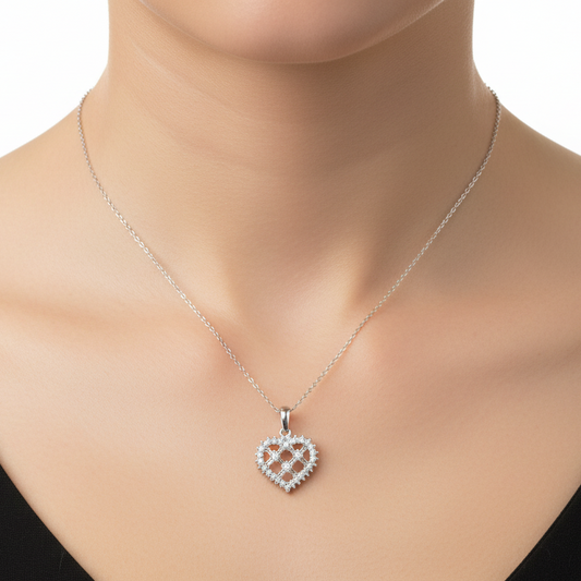 14K White Gold Diamond Heart Pendant Necklace