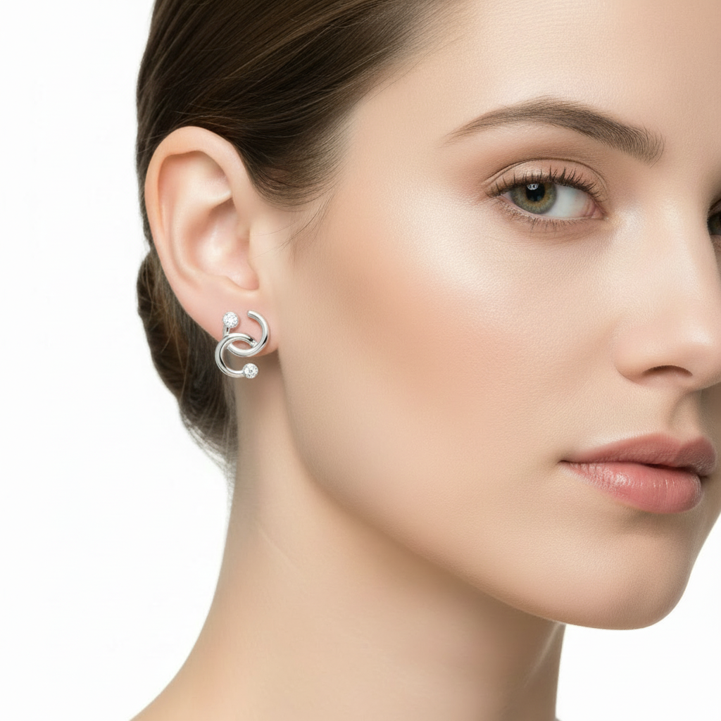 White Gold Two Circle design setting with two Diamonds 14k TDW: 0.12ct VSGH