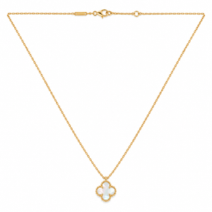 Premium Quality 18K Yellow Gold Necklace with Lustrous Mother-of-Pearl Four-Leaf Clover Pendant