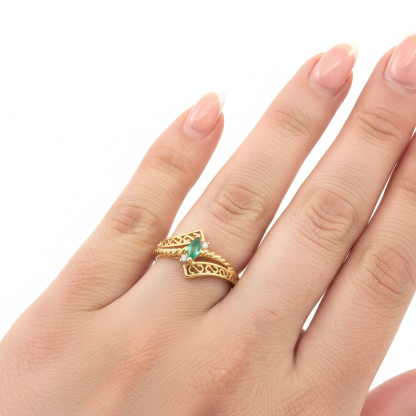 10k Yellow Gold Marquise Emerald Diamond Chevron Filigree Ring