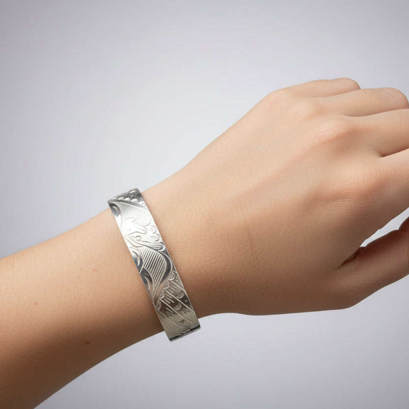 925 Sterling Silver First Nations Style Eagle Engraved Bangle