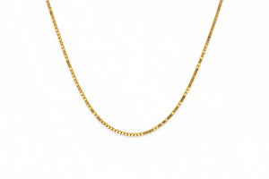 18K Yellow Gold Box Chain with Heart Shape Clasp. 3.25 gr 16"