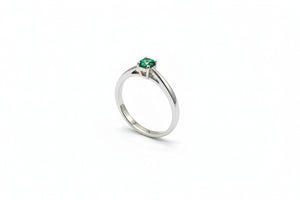 White Gold Round Shape Emerald Ring. 14k, E: 0.25ct - Medium Green