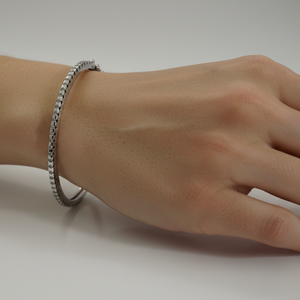 14K White Gold Bangle Bracelet setting with 29 round diamonds TDW:0.72ct SI H