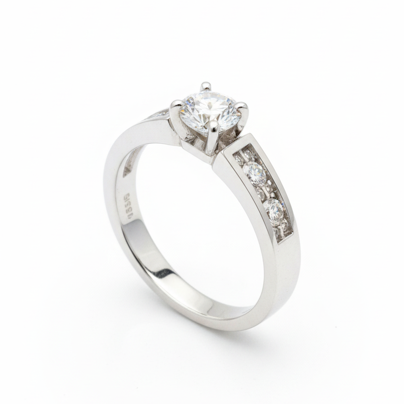 White Gold Solitaire Ring with One Round Diamonds in center and 16 Round Diamonds on Shanks 14k TDW: 0.85ct I2 GH