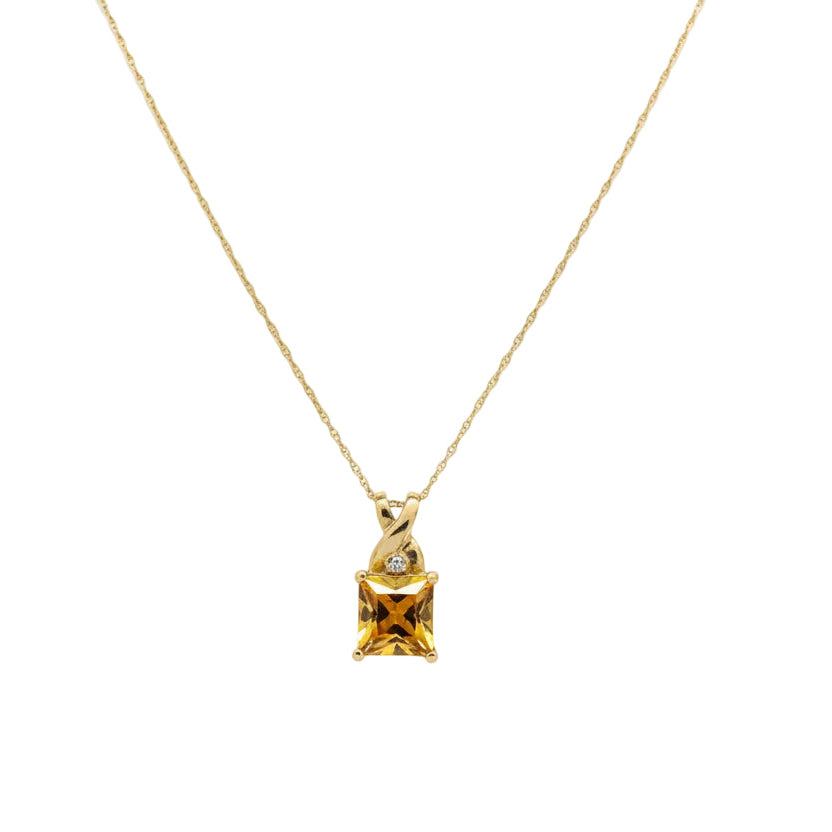 10K Yellow Gold Square Cut Citrine Necklace C: 1.12ct TDW: 0.01ct SI I