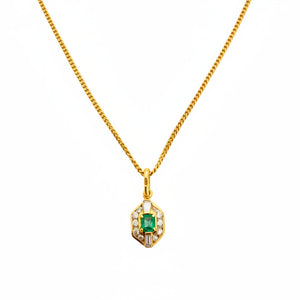 18k Yellow Gold Art Deco-Inspired Emerald and Diamonds Pendant Necklace, E: 0.15ct, TDW: 0.2ct SI GH