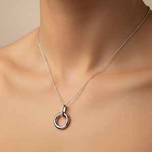 925 Sterling Silver Diamond Circle Pendant Necklace