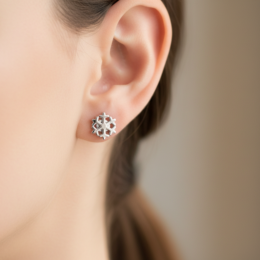 925 Sterling Silver Snowflake Shaped Stud Earrings