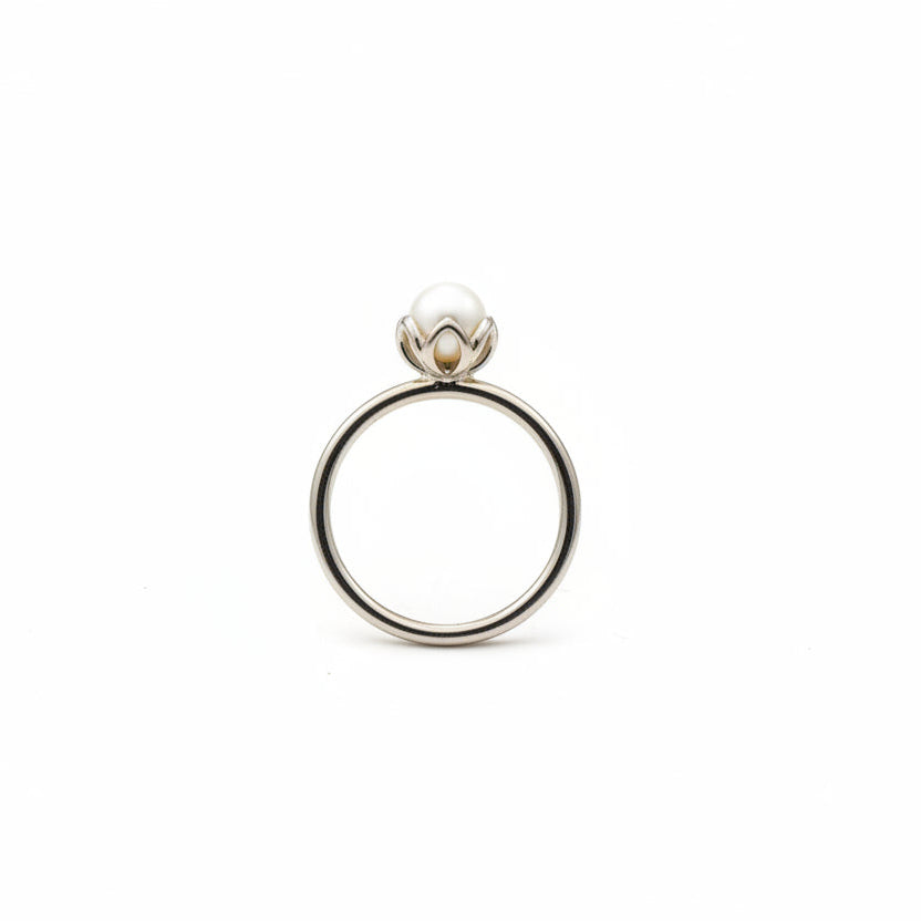 925 Sterling Silver Elegance Pearl Ring
