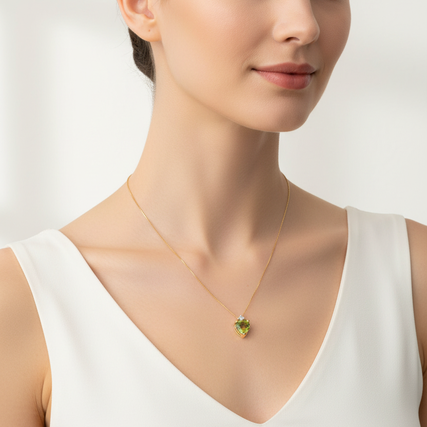 10k Yellow Gold Heart Shaped Peridot with Diamond Pendant Necklace,P:0.6ct