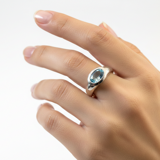 925 Sterling Silver Bezel-Set Blue Topaz Ring, T:1.13ct