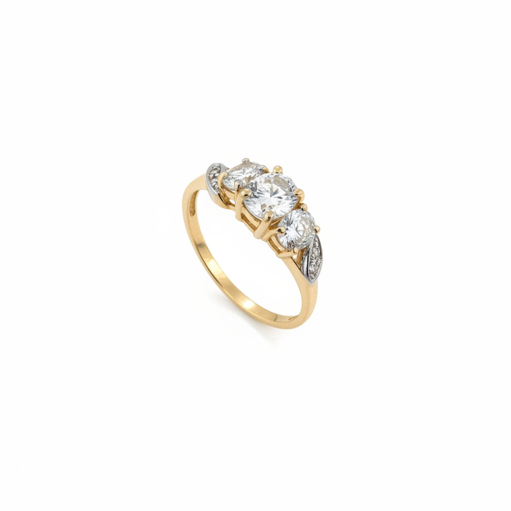 10K Yellow Gold Oval Cut Light Blue Topaz Ring, T:0.73ct